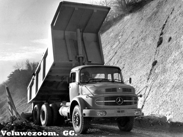 MERCEDES-BENZ-LK2624.