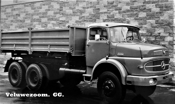 MERCEDES-BENZ-LAK2220