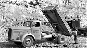 MERCEDES-BENZ-315K