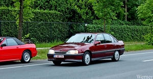 IMG_3764_2025-05-18-zo_Klokken-rit_08u46_Opel-Omega_bordeau_O-AHX