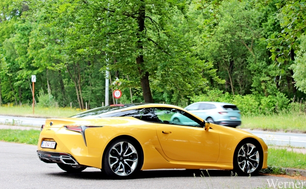 IMG_3811_2025-05-18-zo_Klokken-rit_vvk-apen_onderweg_Lexus-LC500_