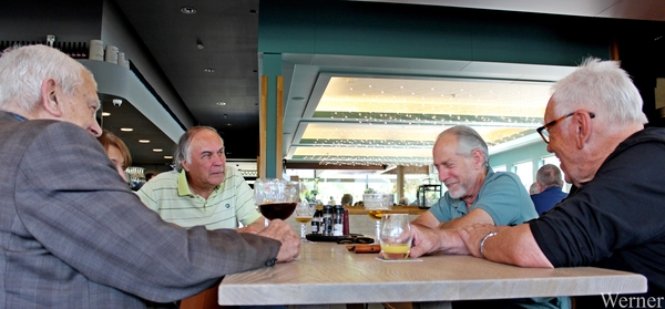 IMG_3949_2025-05-18-zo_Klokken-rit_vvk-apen_RiT2_Westmalle_drinke