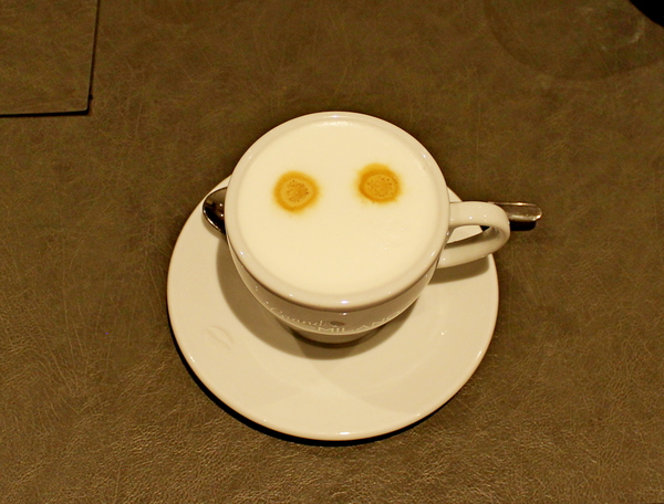 IMG_4436-12d_2025-10-18-za_vvk-Beringen_Moezel-filmavond_Thijs@Ge