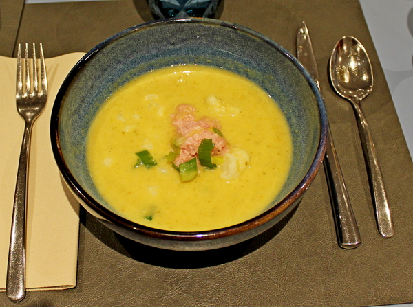 IMG_4423-12d_2025-10-18-za_vvk-Beringen_Moezel-filmavond_Thijs@Ge