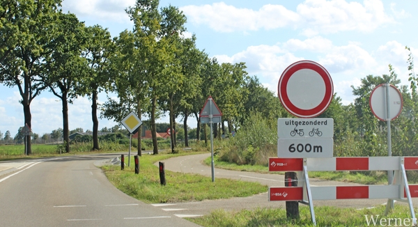 IMG_3481-12d_RAMc_Weekend-Giethoorn_2025-09-14-zo_onderweg_wegoml