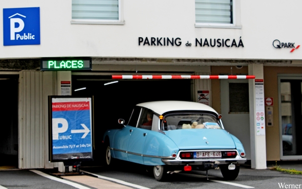 IMG_3579-12d_2025-09-18-do_vvk-Mech_2caps_Nausicaá_Parking_Citro