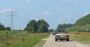 IMG_1847_vvk-Apen_tZeetje_2025-08-10-zo_onderweg_oldtimer-colonne