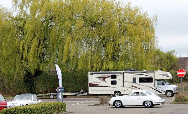 IMG_2799_2025-03-30_vvk-Aarschot_Hageland5_bij-echte-oldtimers-st