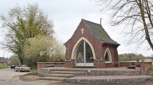 IMG_2832_2025-03-30_vvk-Aarschot_Hageland5_Heilig-huisje&Mercedes