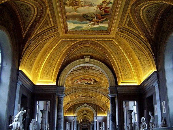 interieur-klassieke-architectuur-heilige-plaatsen-achtergrond