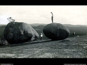 plaatsen-over-hele-wereld-national-geographic-nat-geo-rotsen-acht