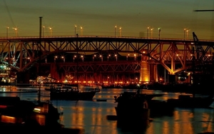 brug-nacht-meer-rivier-achtergrond