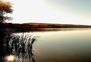 voor-dubbele-monitoren-natuur-reflectie-meer-achtergrond (1)