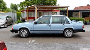 IMG_3996_2025-05-25_vvk-Beringen_Mei-rit_Volvo-740_blauw