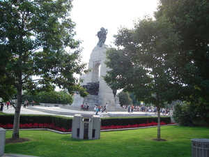 074 Ottawa - Monument van de gesneuvelden