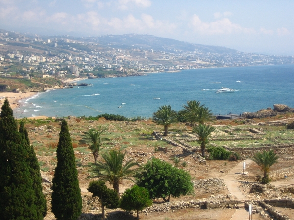 1b  Byblos _site met zicht op strand