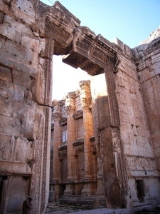 2   Baalbek _Bachustempel _ingang