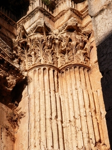 2   Baalbek _Bachustempel _zuilen