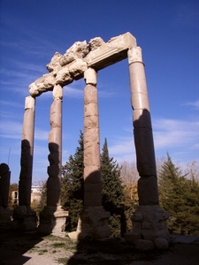 2   Baalbek _zuilen in Jupiter tempel 2