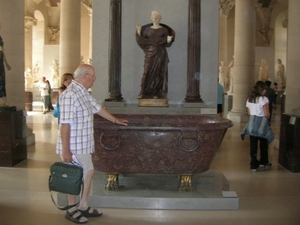 louvre  08aug 2005