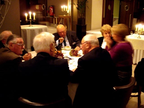 V 1 V Halloween 2008 00025