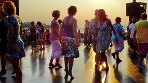 Dansen aan de Scheldekaaien