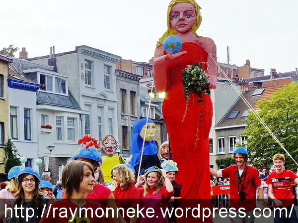 Reuzenstoet: http://raymonneke.wordpress.com/