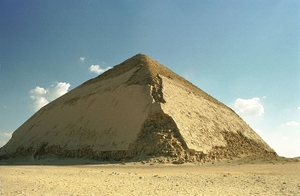 1c Saqqara_gebogen piramide