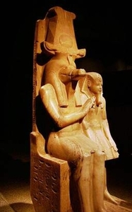 2a Luxor_museum_Sobek en Ramses II