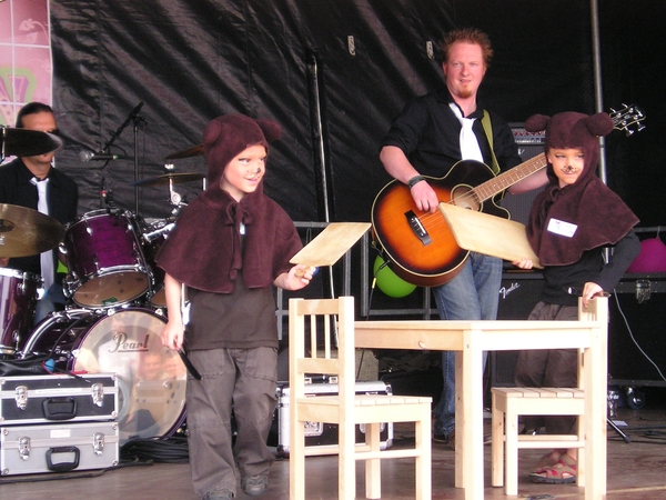 Mei 2008 schoolfeest 005