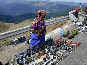 2 Swaziland_uitrit_bergpass met verkopers