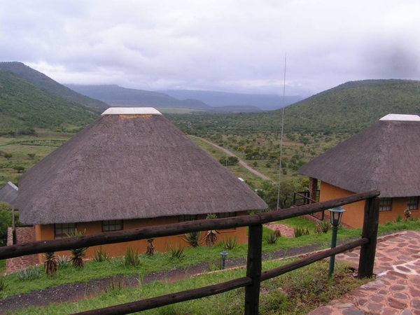 4  Ohrigstad_Hannah Lodge _zicht over de lodges en het domein