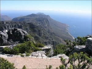 8 Kaapstad _tafelberg_bovenzicht richting schiereiland