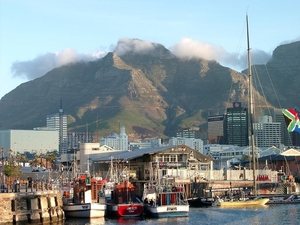 8 Kaapstad _zicht op tafelberg - stad en waterfront