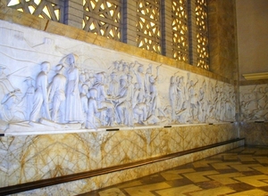 9 Pretoria_Voortrekkersmonument_binnen_bas-reliefs