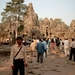 1AT SIMG1139 Naar Bayon met gids in Angkor Thom