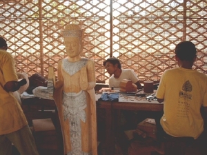 4SR SIMG1264 beeldbewerking in ambachtschool Angkor te Siem Reap