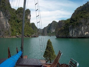 8HL I Halong bay1