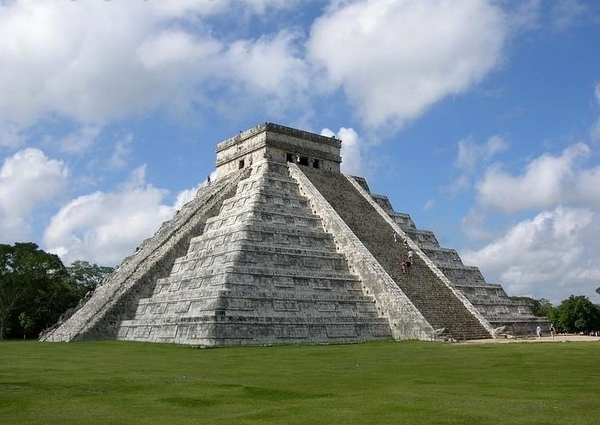 Chitzen Itza (Mexico)