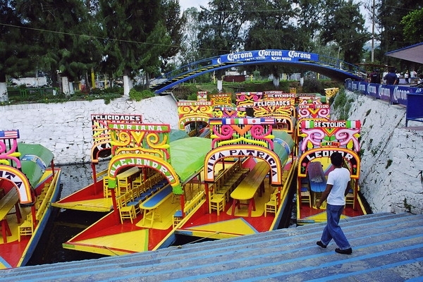 9a Mexico City_Xochimilco_drijvende tuinen