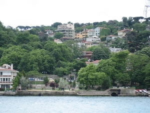 1 Istanbul  Bosphorus zicht op oever