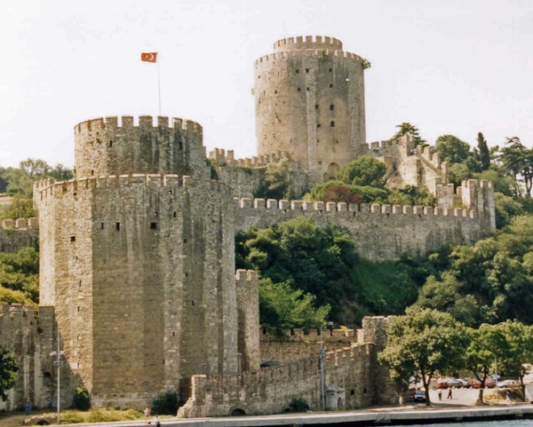 1 Istanbul  Vesting van Rumeli Hisar op Europese oever Bosphorus 