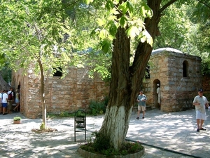6 Efeze omgeving  huisje van de maagd Maria _kapel