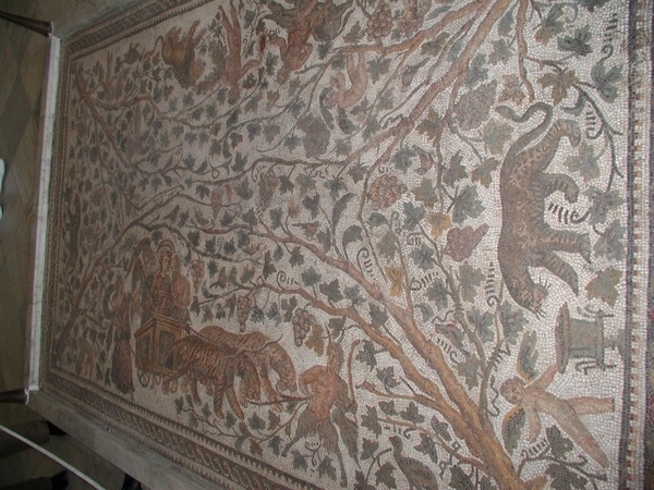 4a Tunis_Bardomuseum_mozaiek_Bacchus and Pan