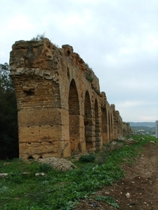 4a Tunis_buitenwijk_ Romeins aquaduct