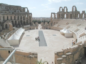 6a  El Djem_amfitheater_binnen_plaats voor 35000 toeschouwers, de