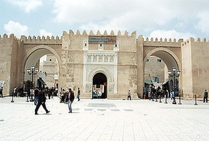 6ax Sfax_Bab Diwan vormt de ingang tot de medina