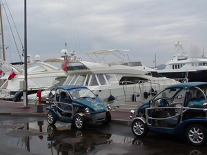 boot met bijhorende 'car' (mee te nemen ? )