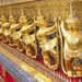 2_Bangkok_grpl_Wat Phra Kaew_Garuda en Nagas, aan de buitenkant v