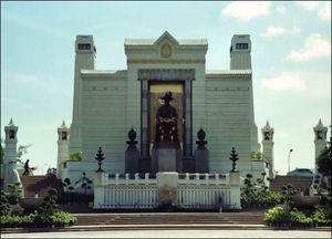 2_Bangkok_Monument Koning Bumiphol